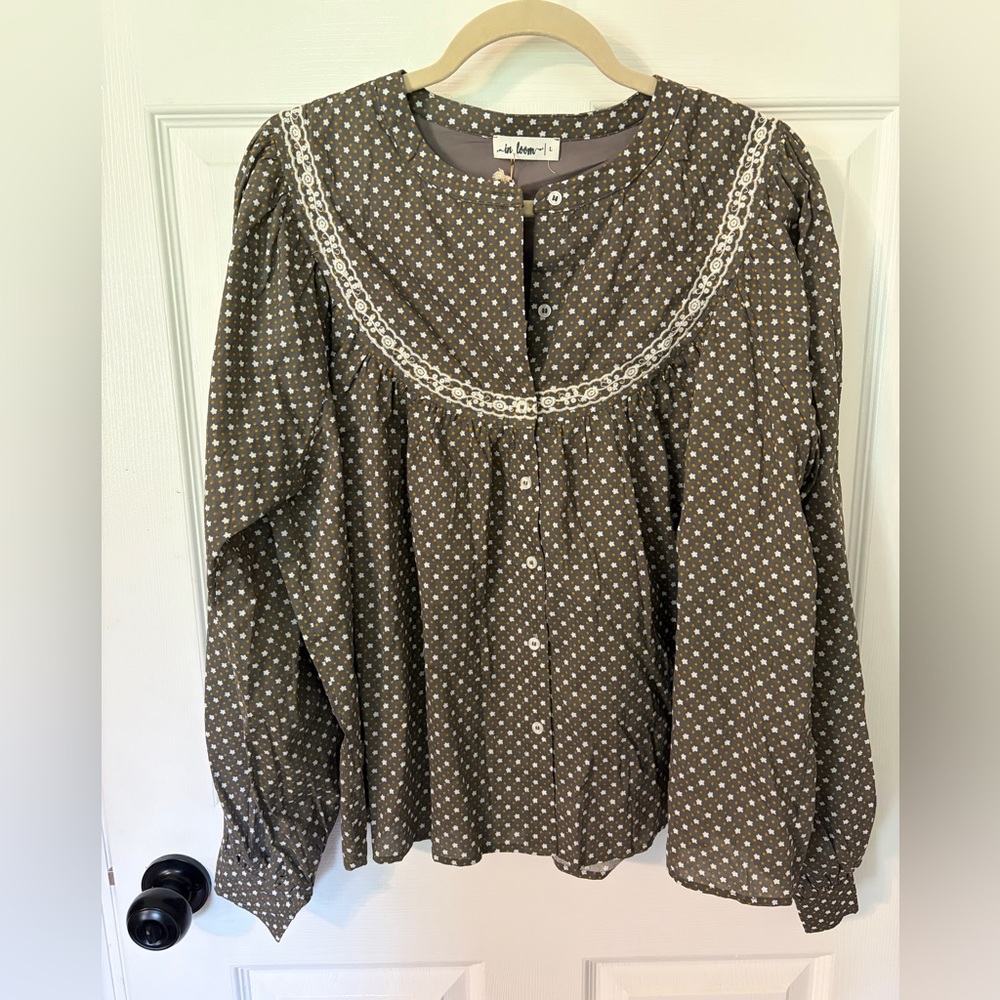 In Bloom Olive Green Printed Lace-Yoke Peasant Top